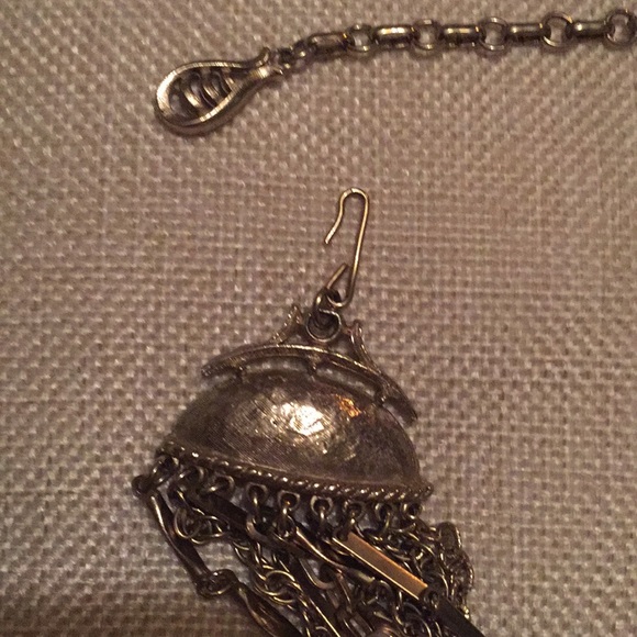 Layered silver necklace - Picture 5 of 7